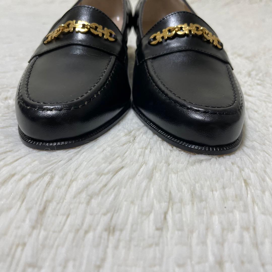 新品未使用品✨フェラガモ　ビットローファー　ヒール　パンプス　22cm 黒　金