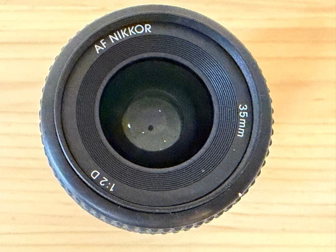 AF Nikkor 35mm f/2D レンズ