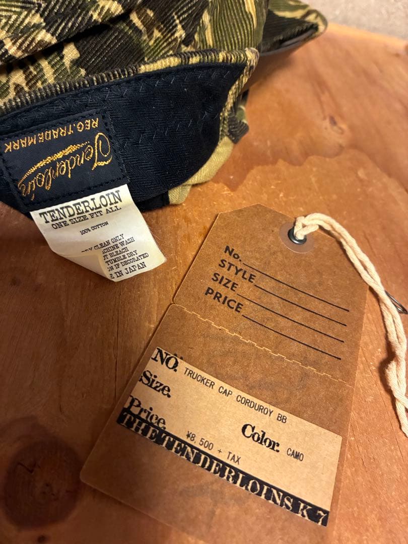 美品　テンダーロイン　コーデュロイトラッカーキャップ