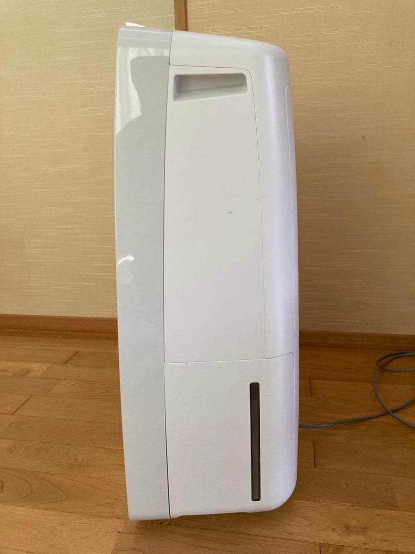 【ジャンク品】SHARP 除湿機 CV-J180-W