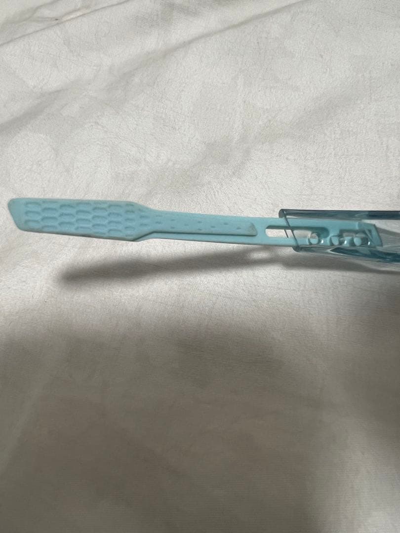 100%サングラス　クリアミント