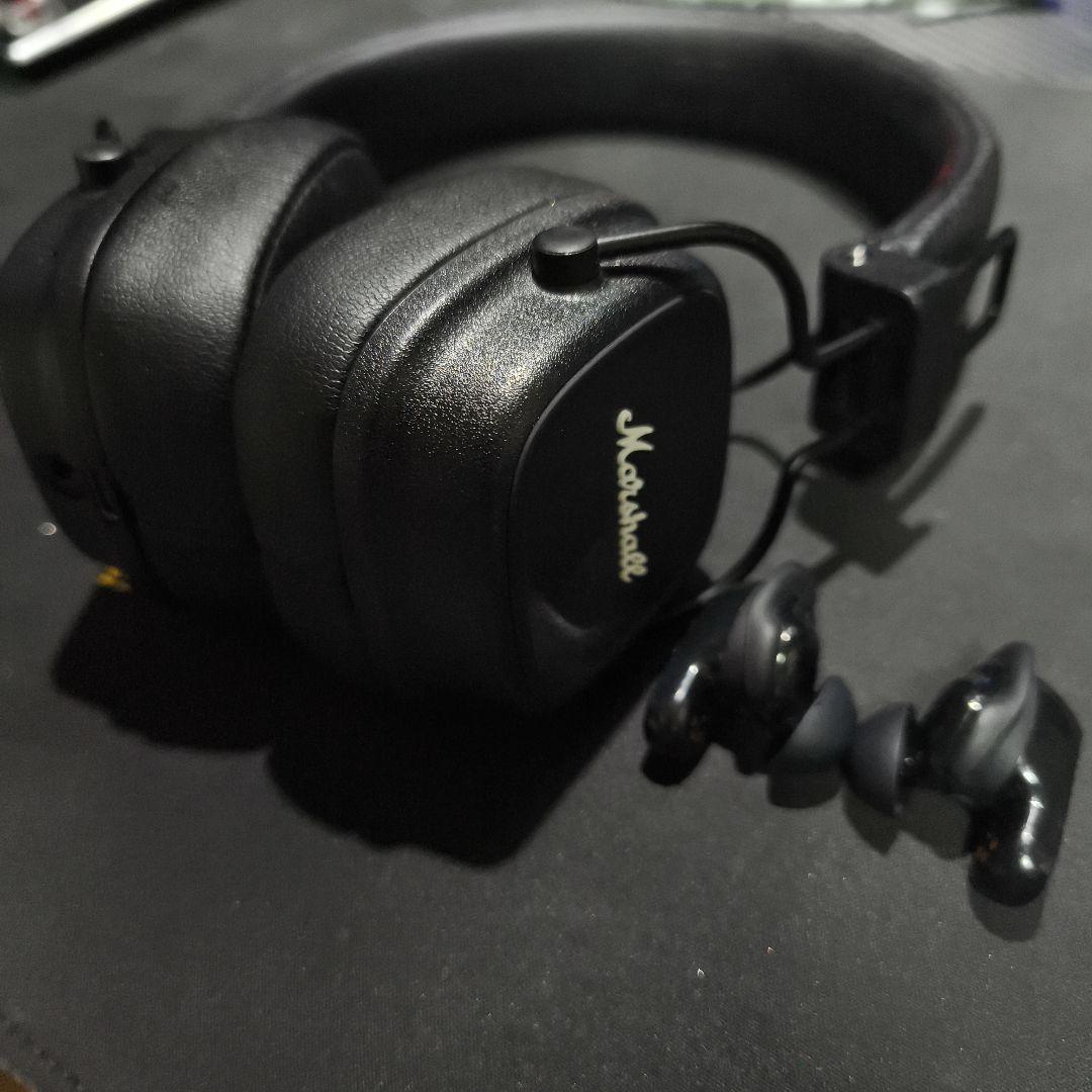 Marshall major Ⅳ + Bose QC ii のイヤホンのみ