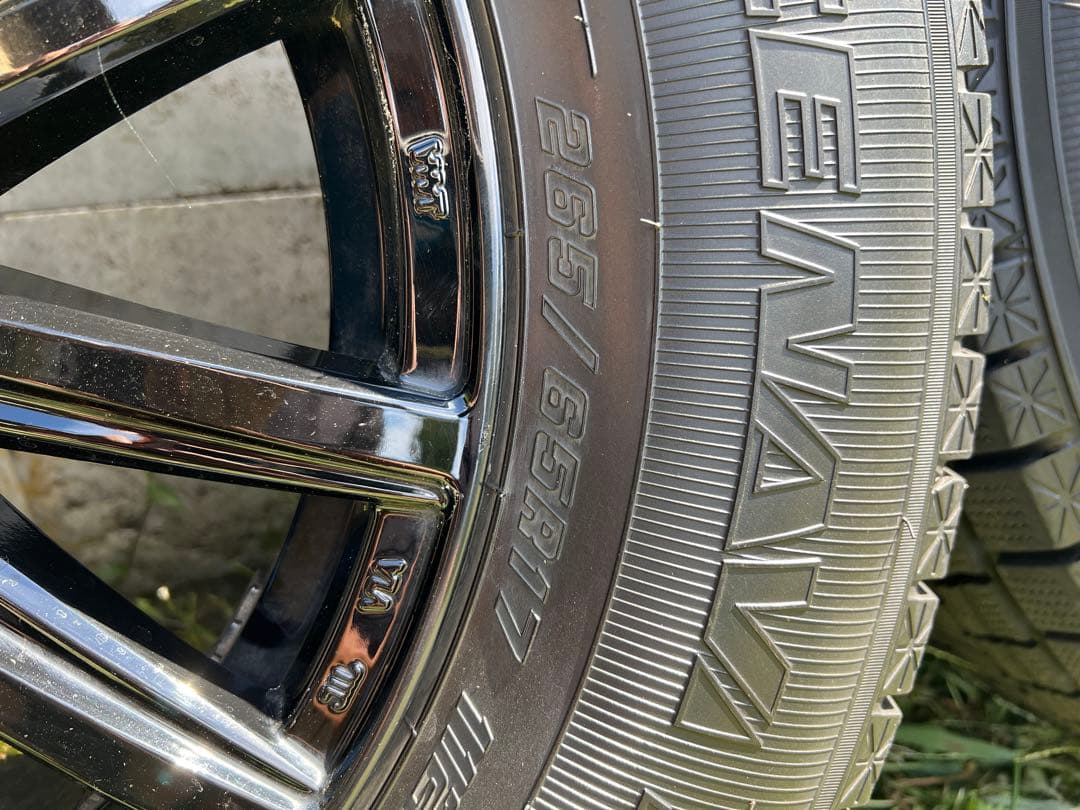 【最終値下げ】プラドスタッドレスタイヤホイール