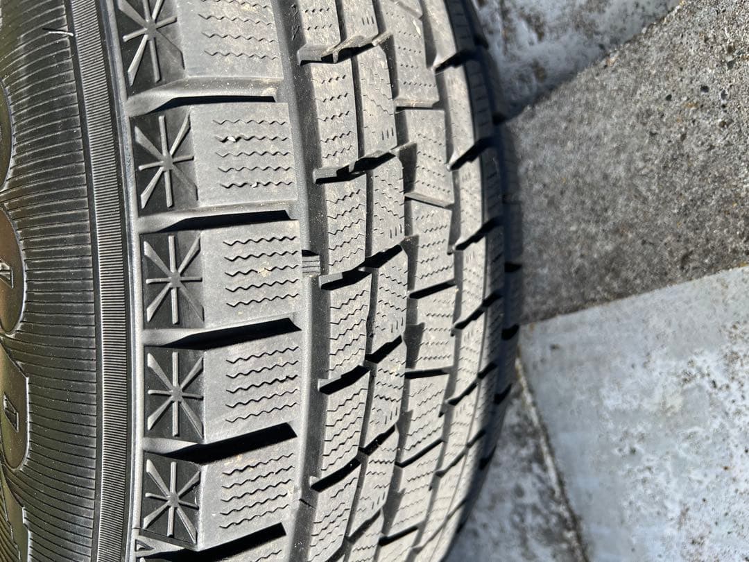 【最終値下げ】プラドスタッドレスタイヤホイール