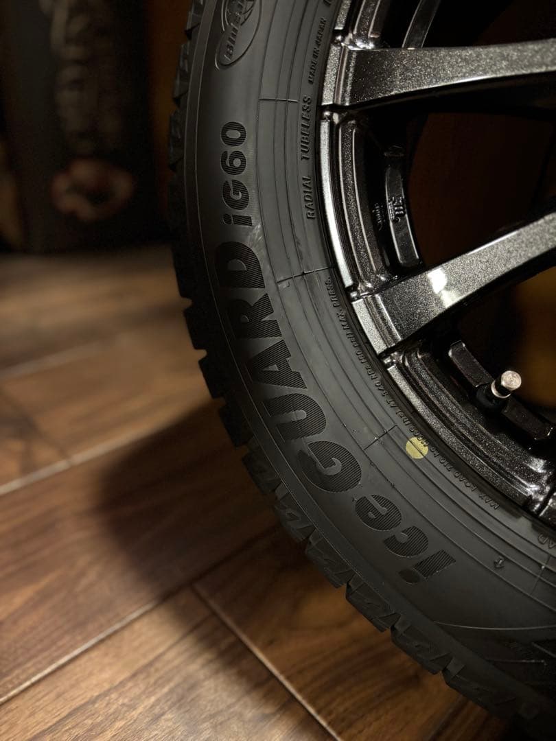 ◇送料込み◇ 205/60R16 中古スタッドレス新品ホイール4本　2022年製