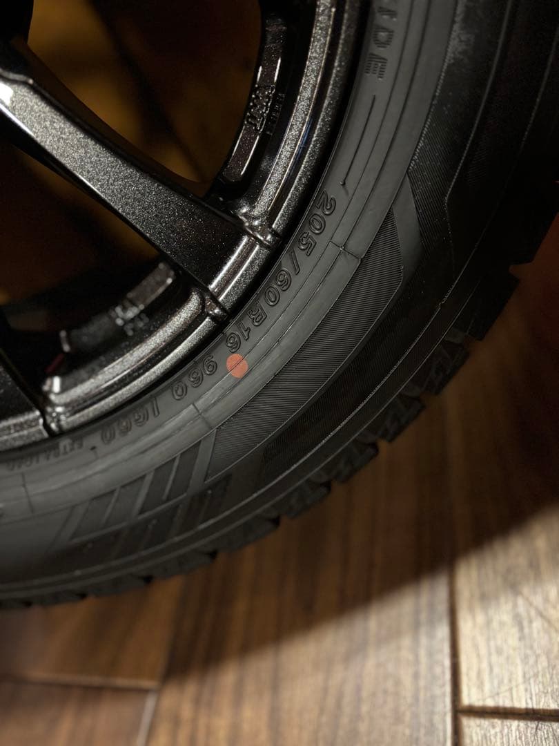 ◇送料込み◇ 205/60R16 中古スタッドレス新品ホイール4本　2022年製