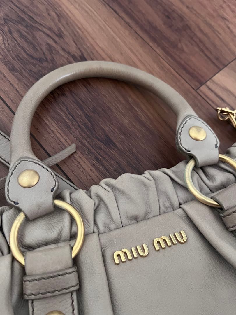 MIUMIU ミュウミュウ ハンドバッグ