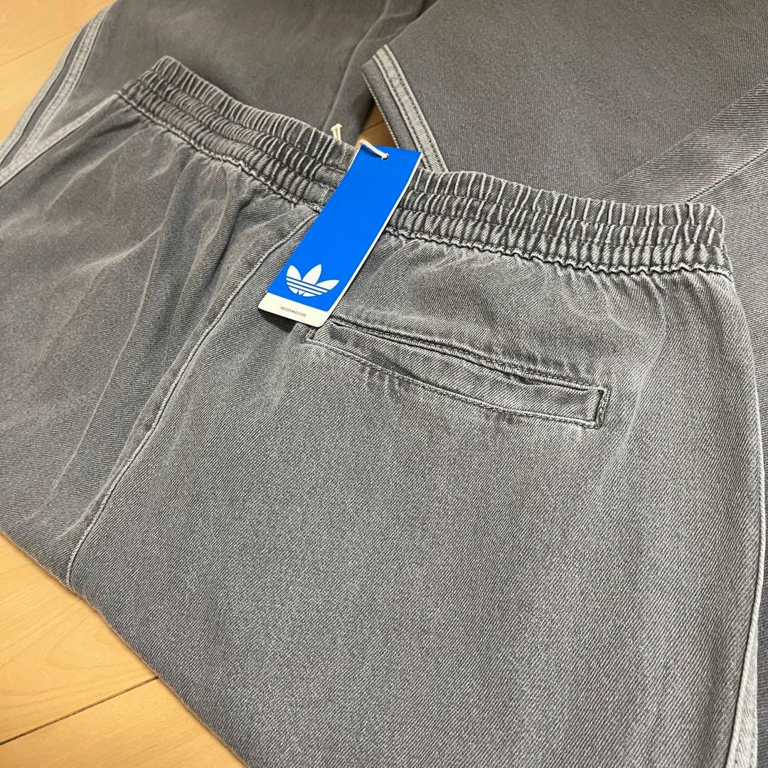 新品3XL】アディダス　アディカラールーズトラックパンツデニムadidasグレー