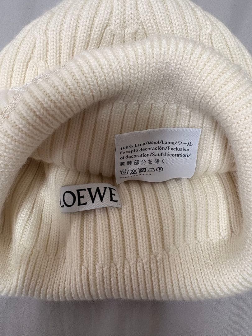 LOEWE ロエベ　ニット帽　ホワイト