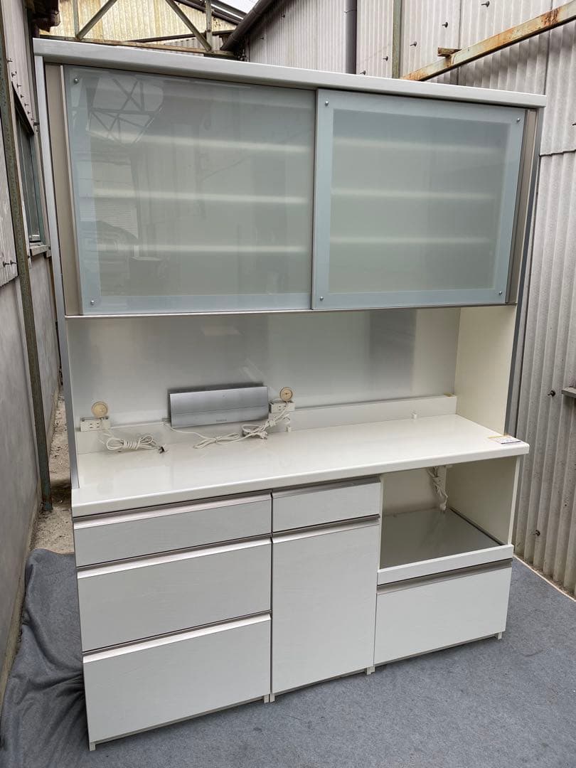 ユキンコ　パモウナ　キッチンボード　食器棚