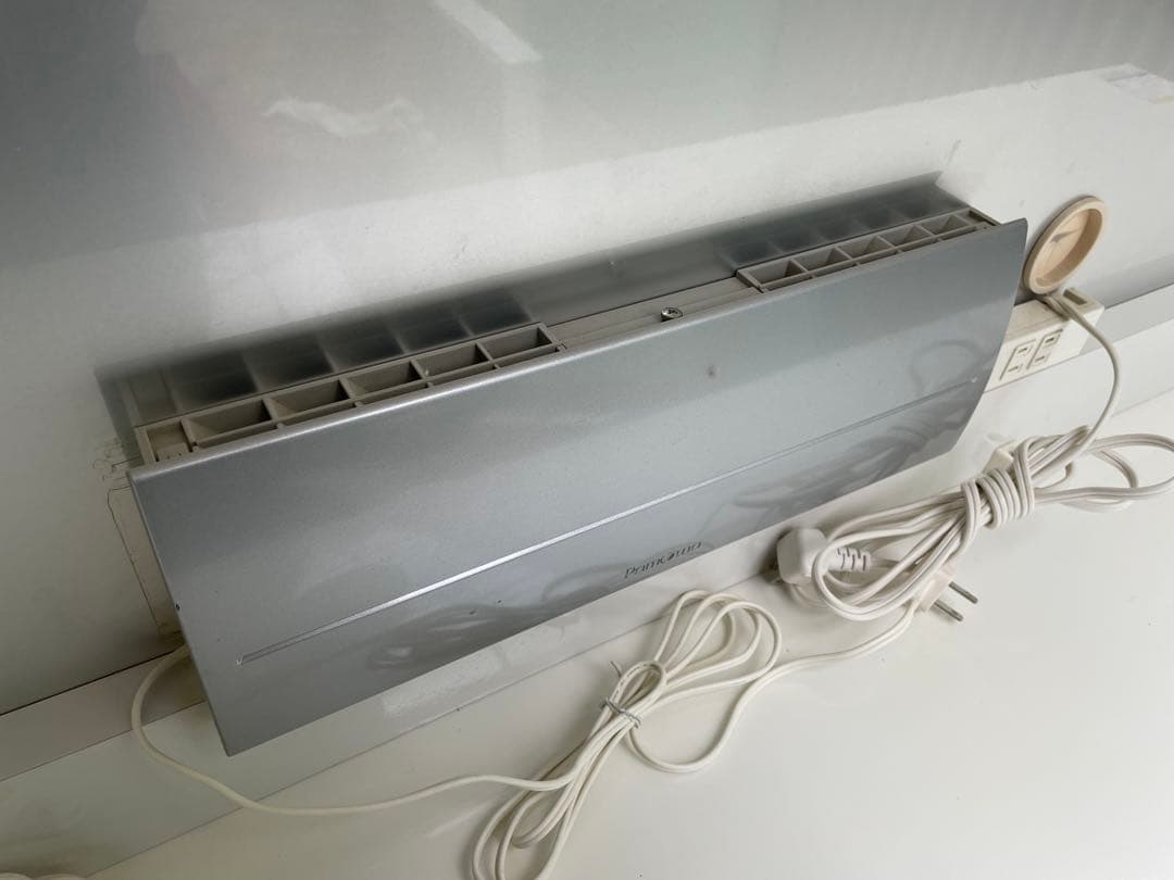 ユキンコ　パモウナ　キッチンボード　食器棚