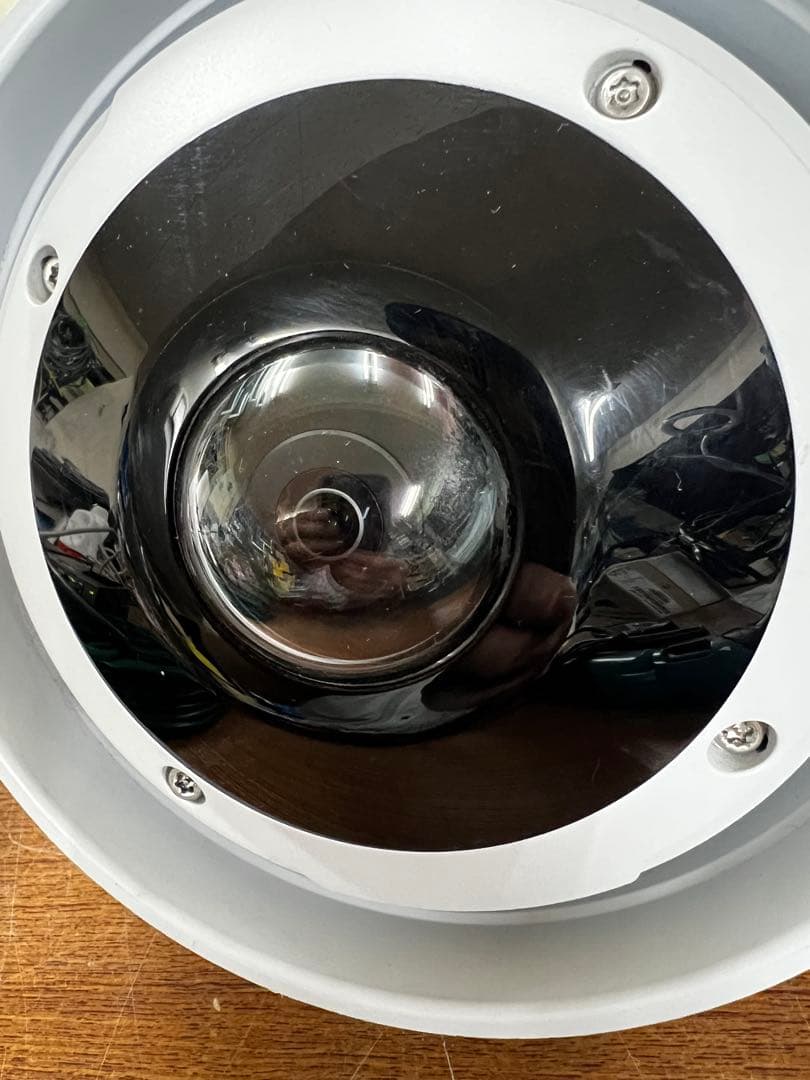 AXIS M3057-PLVE Mk II パノラマ（取付けハウジング付き）