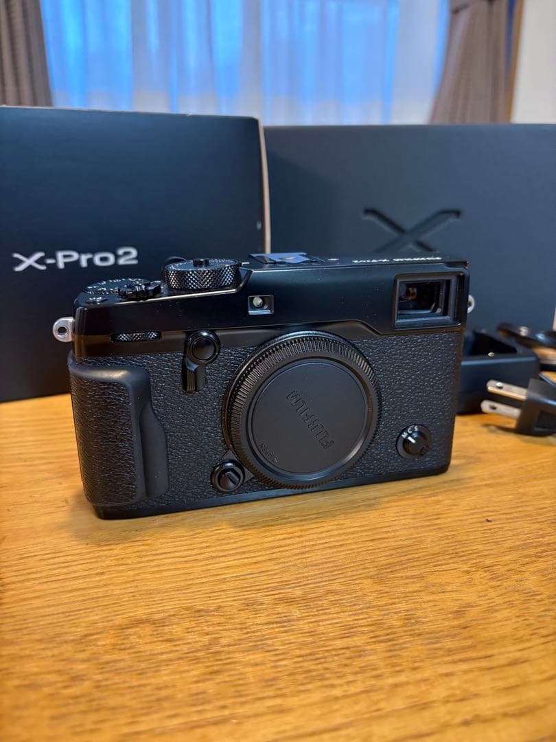 Fujifilm X-Pro2 ブラック　サムグリップ付　即送ります！年内に！