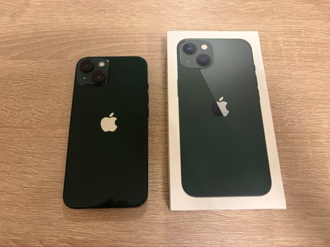 iPhone 13 グリーン　128 GB SIMフリー