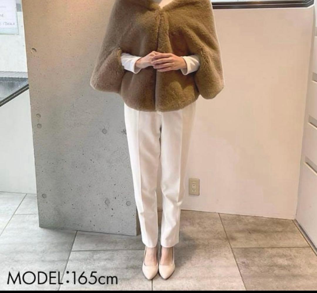 【JENNE】 リッチボリュームファーケープ ベージュ　ほぼ未使用　キャメル