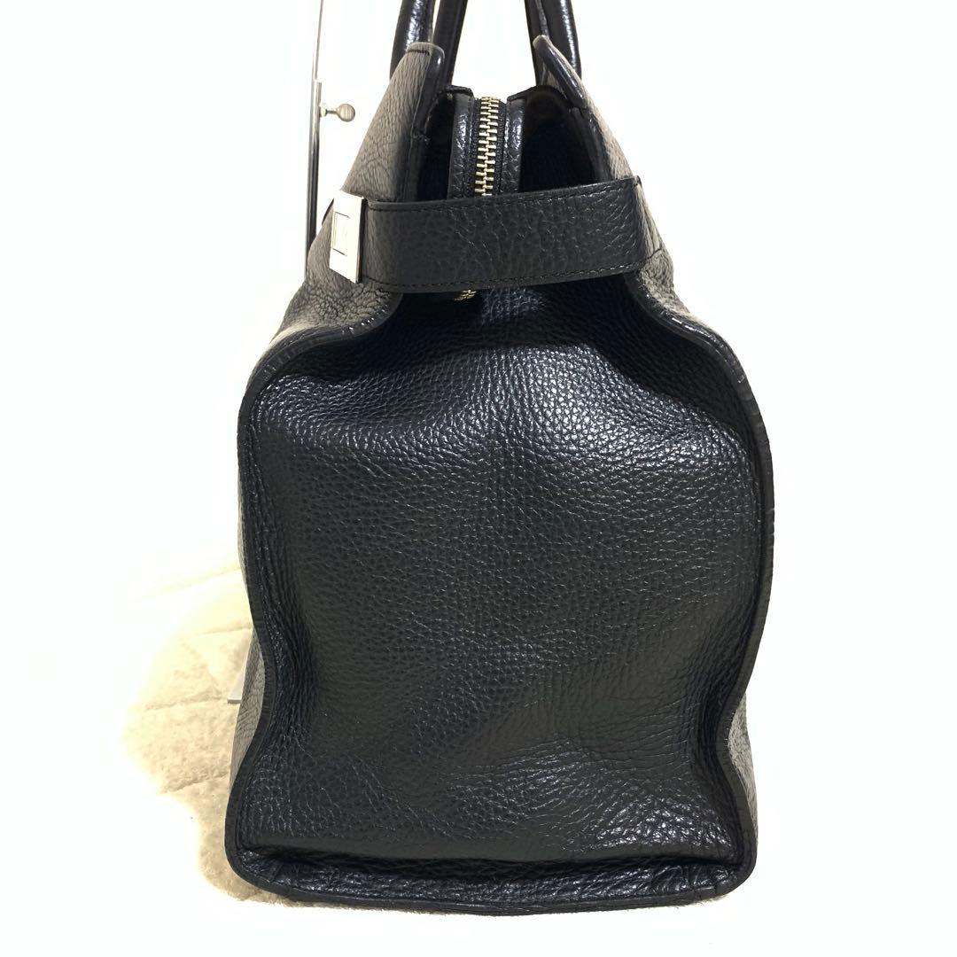 ペッレモルビダ ボストンバッグ ビジネスバッグ メイデンボヤージュ 黒