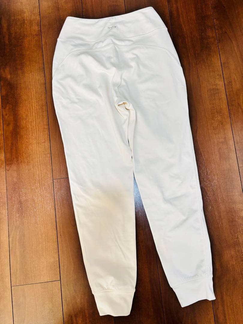 andar アンダール　裏起毛　ジョガーフィット　ホワイト ストレッチ　パンツ