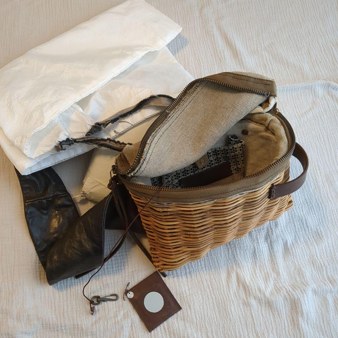 エバゴス　ショルダーバッグ　ボディバッグ