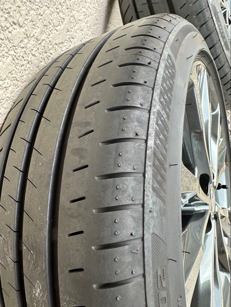 カローラツーリンクノーマルタイヤホイール付き美品