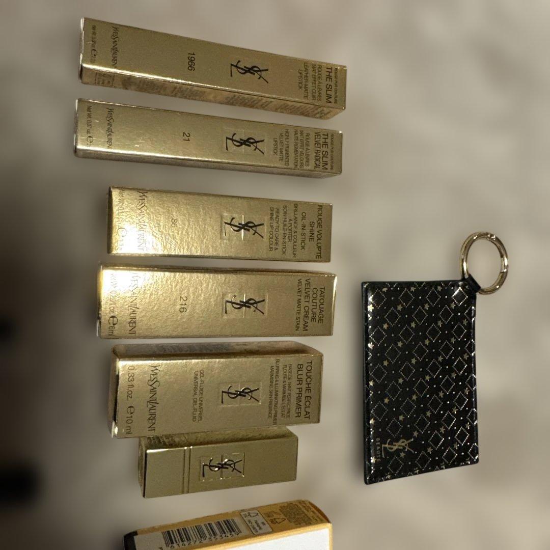 イヴ・サンローラン　２２年クリスマスコフレ