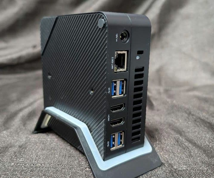 【美品】UM690 ryzen9 メモリ16GB SSD512GB