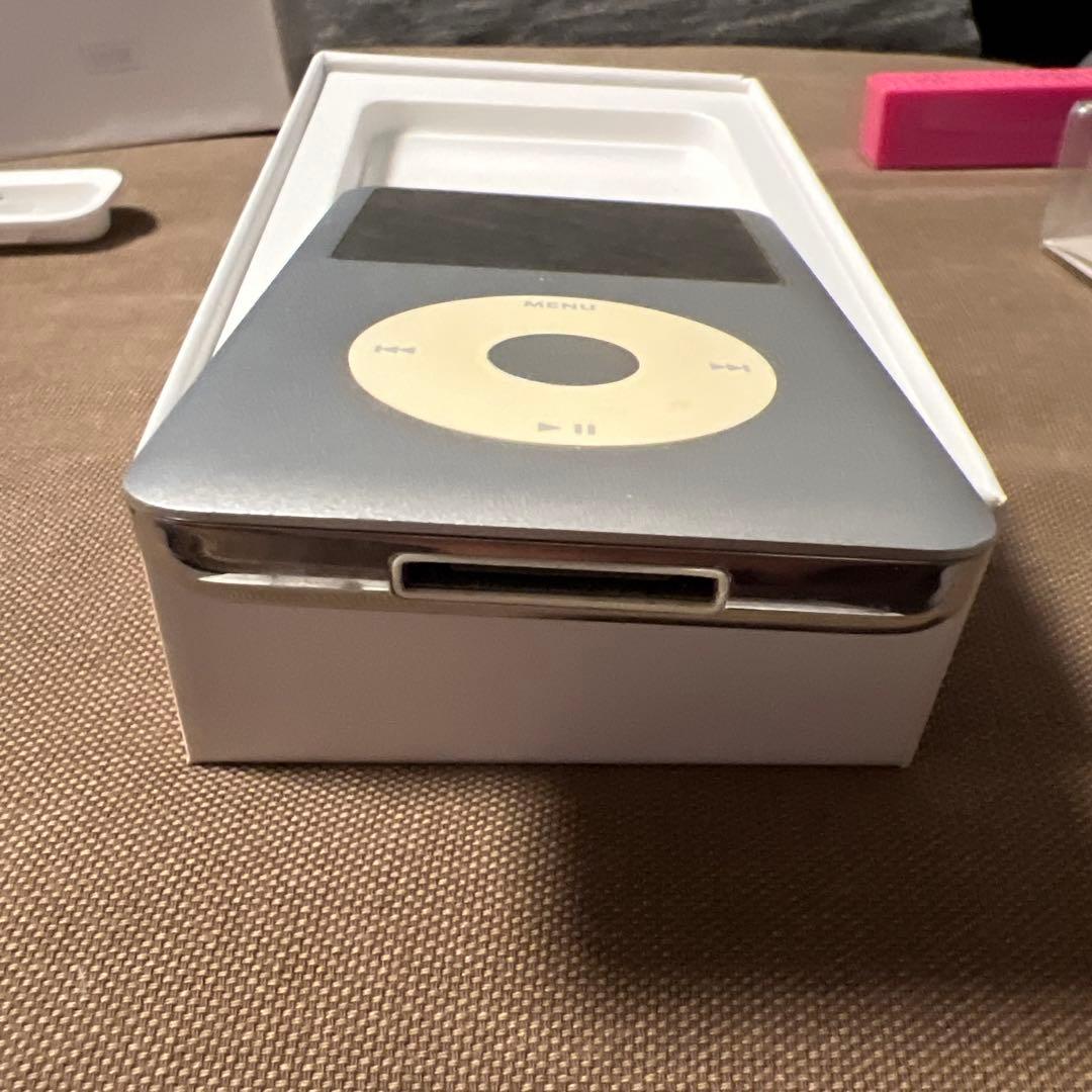 iPod classic 120GB シルバー　セット　レザーケース新品