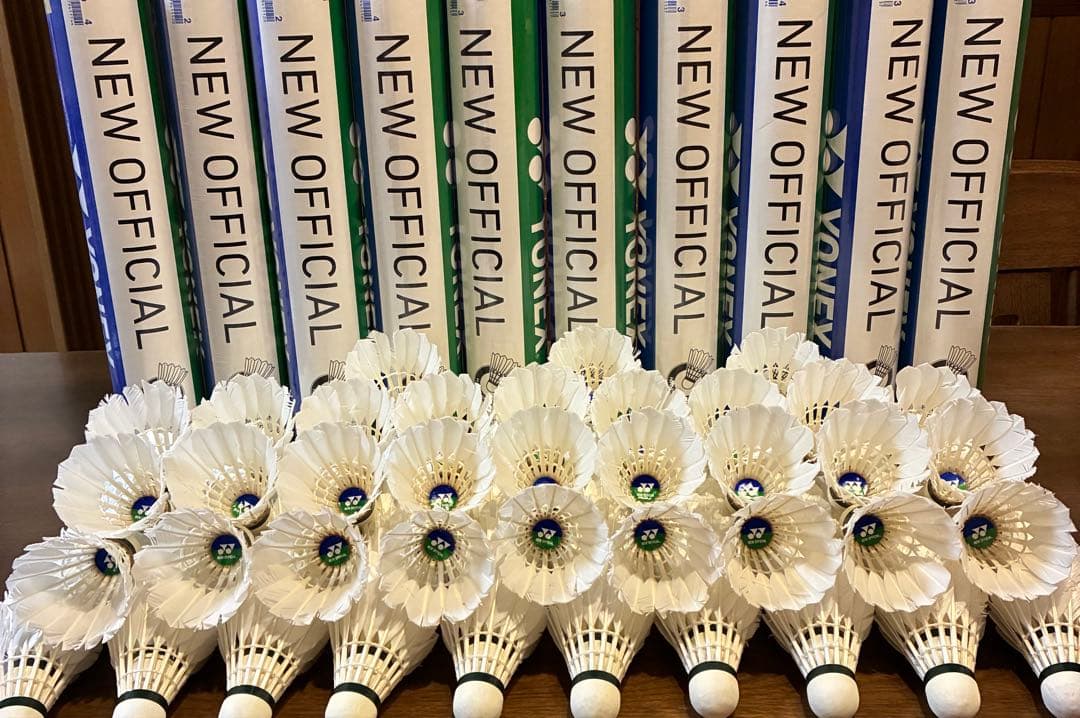 YONEX　NEW OFFICIAL 120球