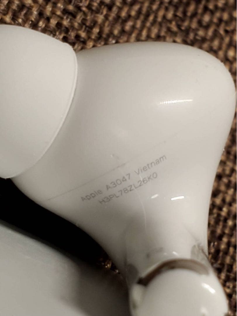 右耳 Apple AirPods Pro 第2世代 正規品 片耳583