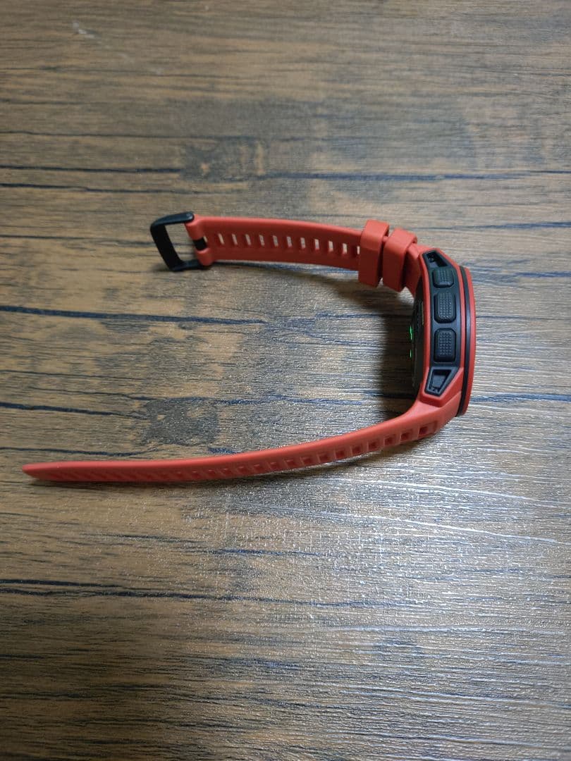 GARMIN(ガーミン)アウトドアウォッチ Instinct Flame Red