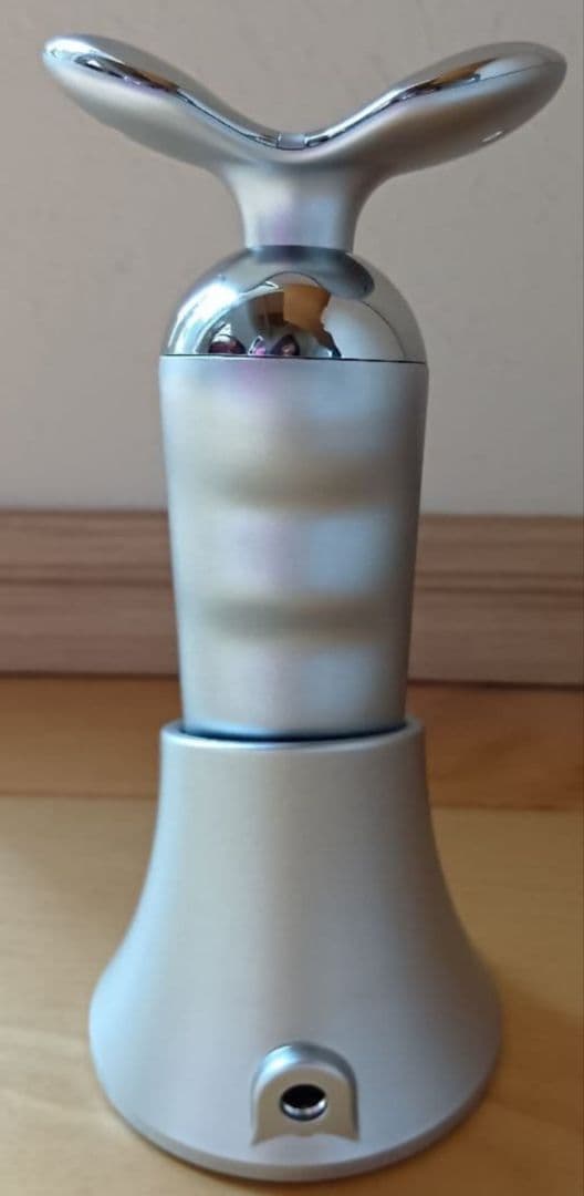 スポーツクラブが作った 美顔器　スタイリーフェイス