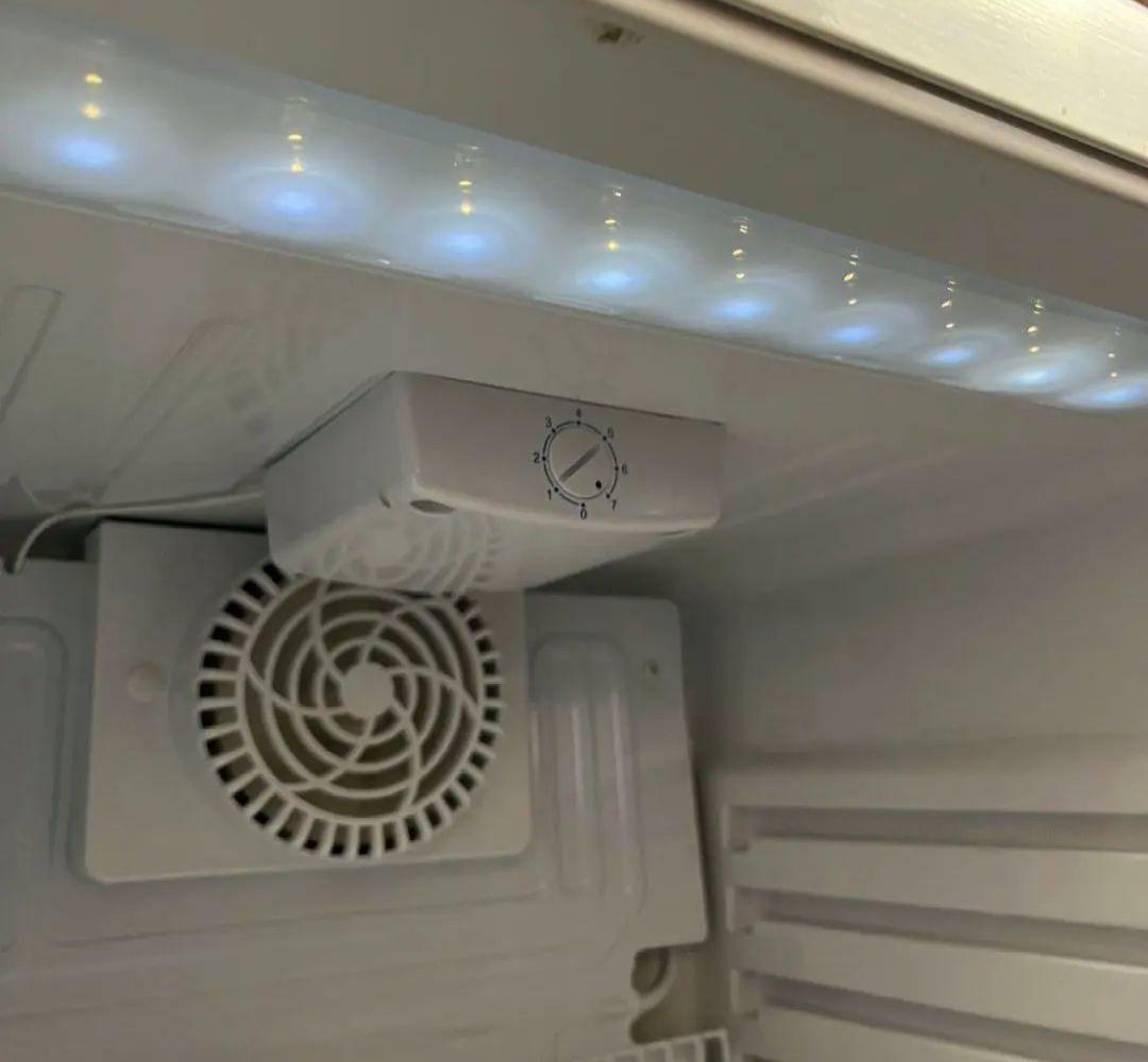 【極美品】業務用 Hijiru 卓上 冷蔵ショーケース 68L LED庫内灯