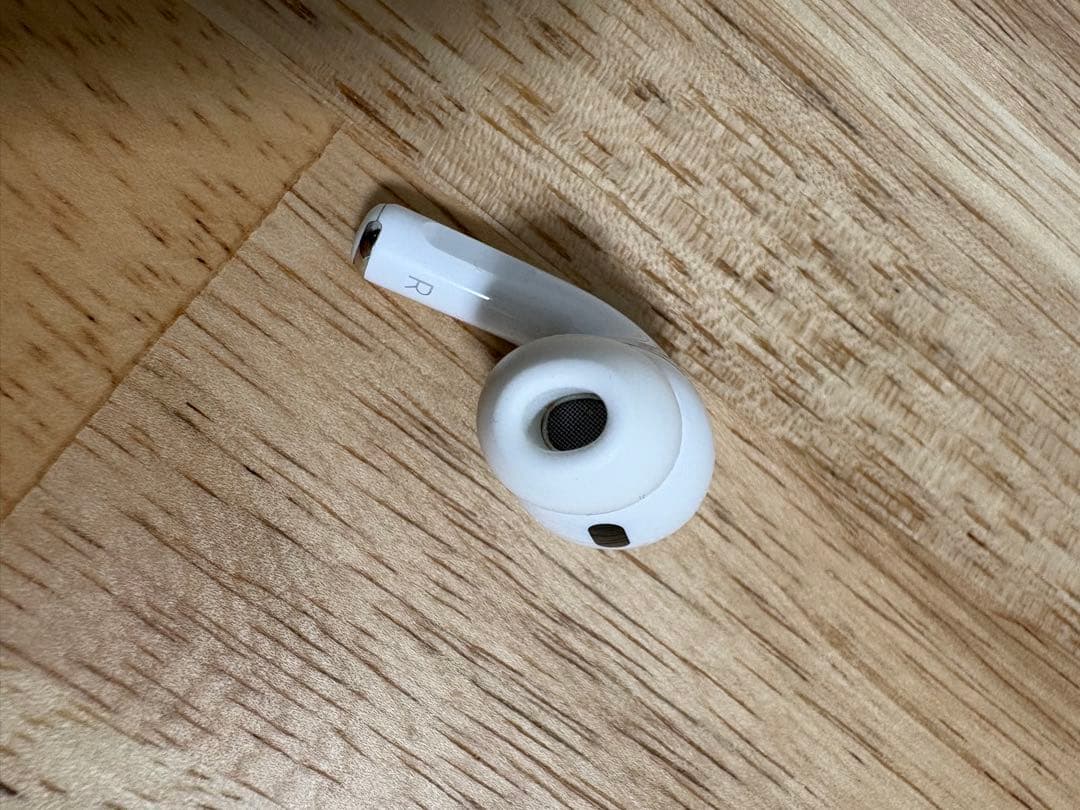 Apple AirPodsPro2 充電ケース及び右耳のみ