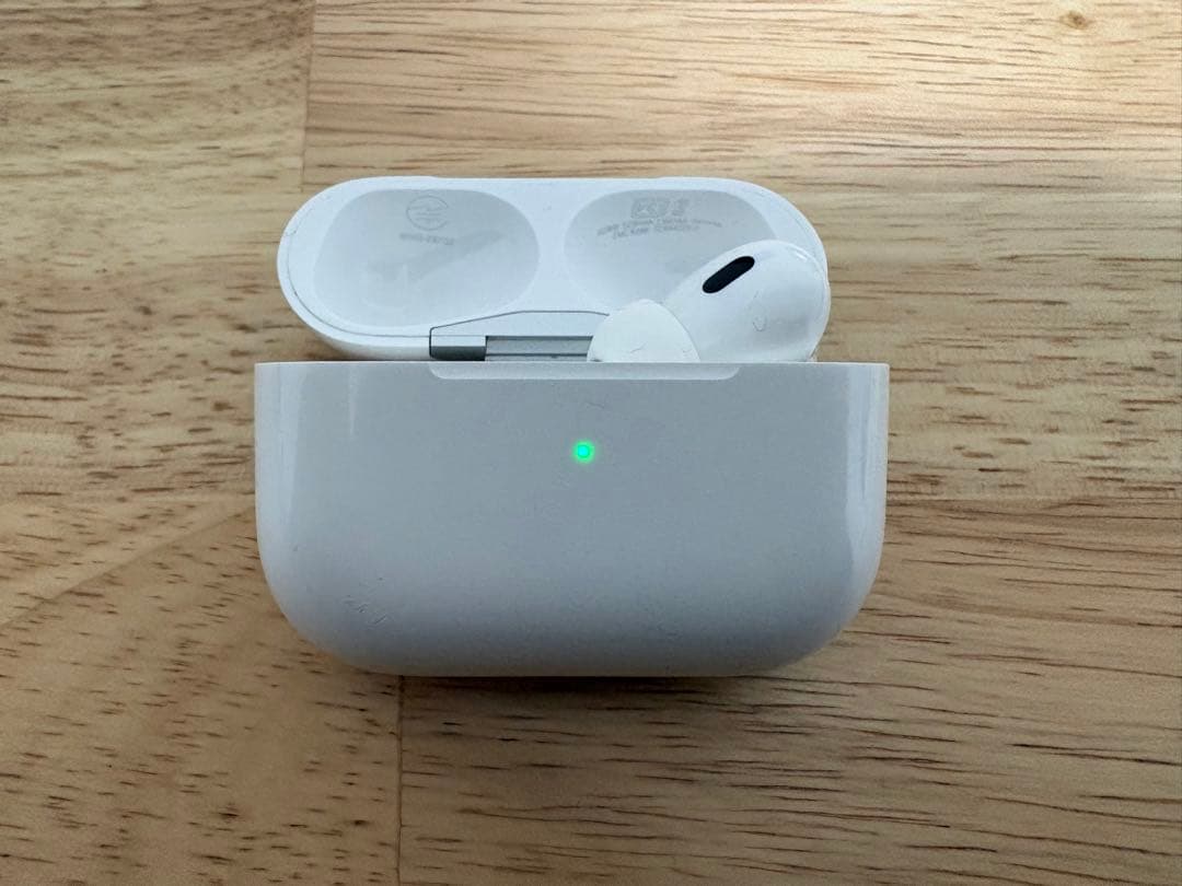 Apple AirPodsPro2 充電ケース及び右耳のみ