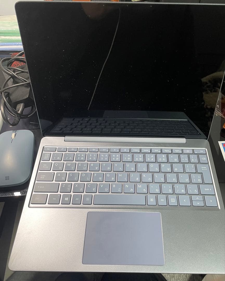 Microsoft Surface Laptop GO 初代シルバー