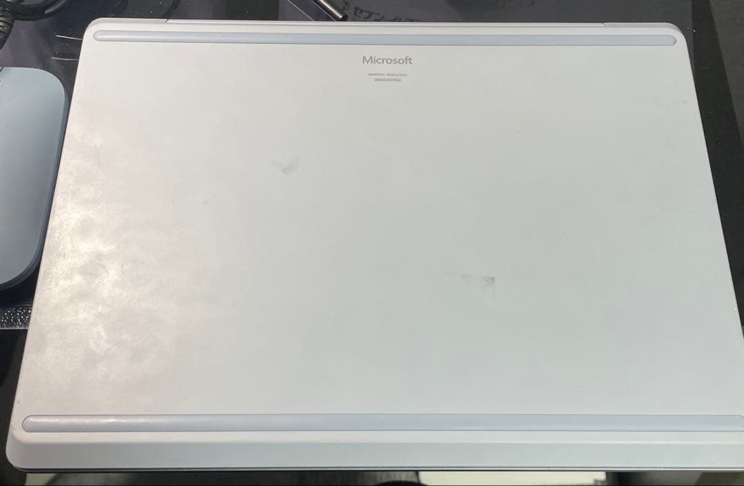 Microsoft Surface Laptop GO 初代シルバー