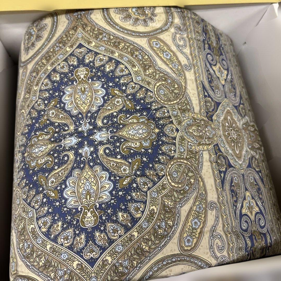 新品　手引き真綿（絹）　真綿布団　0.5キロ　150✖️200