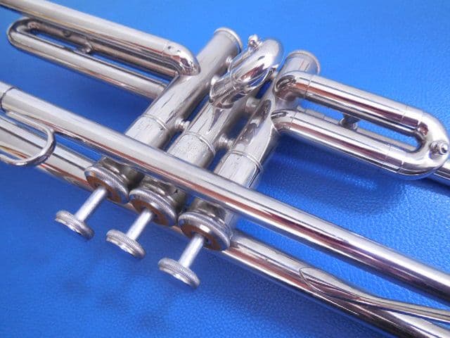 YAMAHA YTR-135 トランペット シルバー 銀 本体 管楽器 ケース付