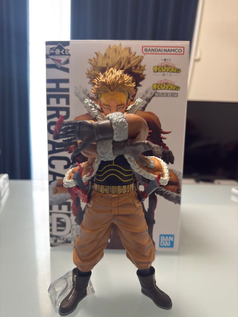 僕のヒーローアカデミアホークスフィギュア