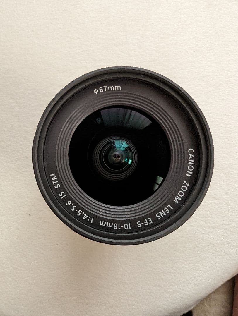 Canon EF-S 10-18mm F/4.5-5.6 IS STM ズーム…