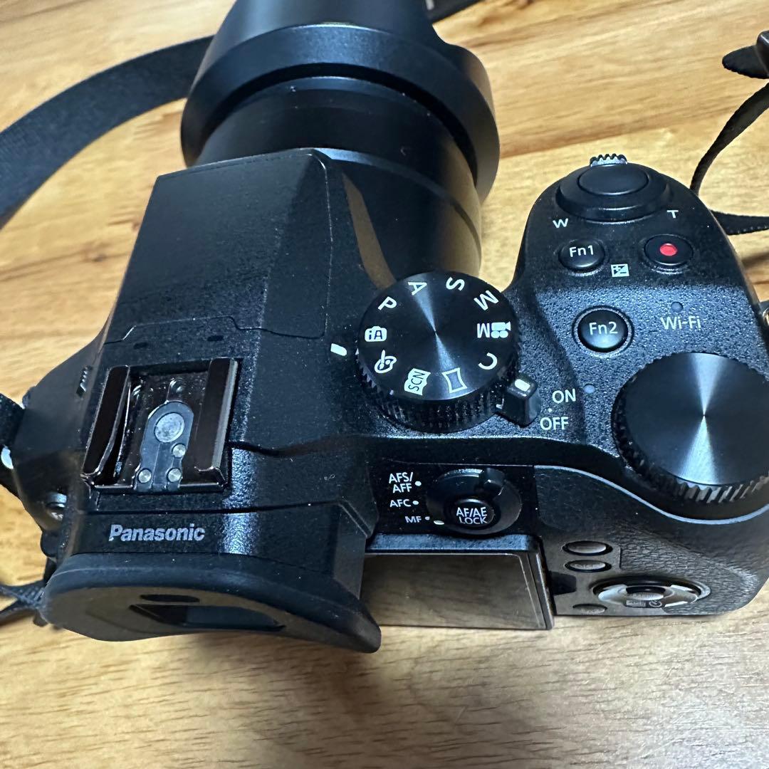 格安早者勝！ほぼ未使用パナソニックLUMIX DMC-FZ300コンパクトカメラ