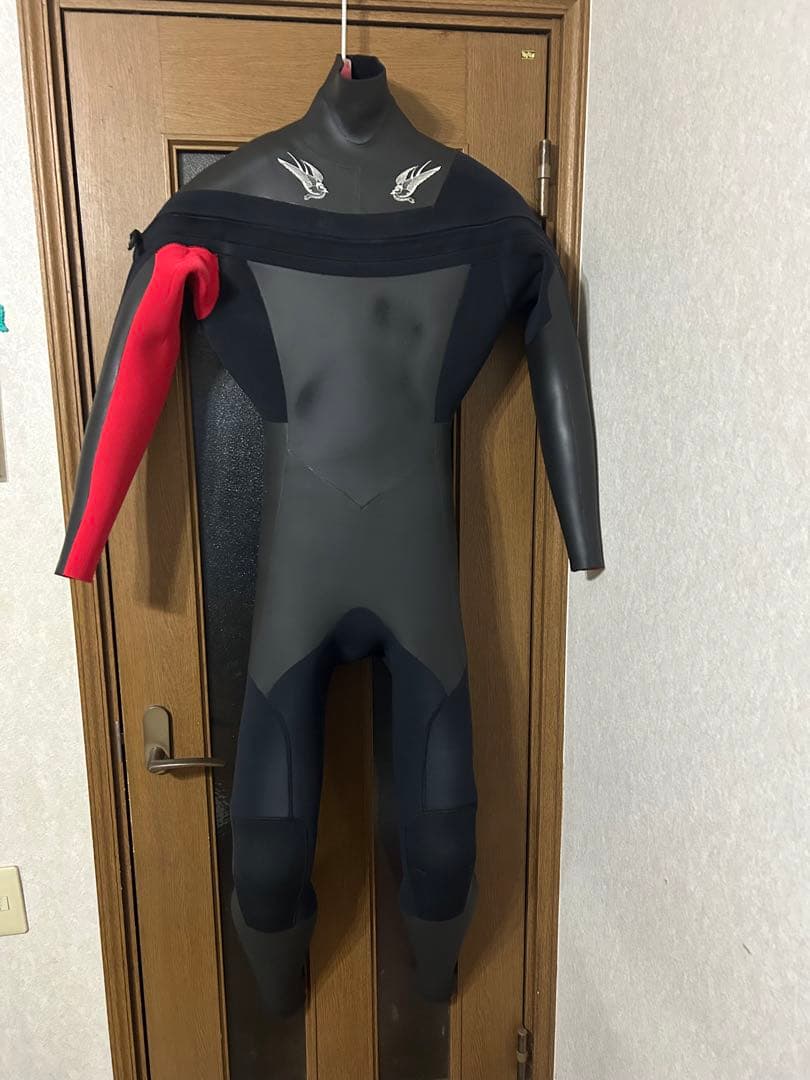 DOVE(ダブ) マッドテーラー　セミドライウェットスーツ 4mm×3mm