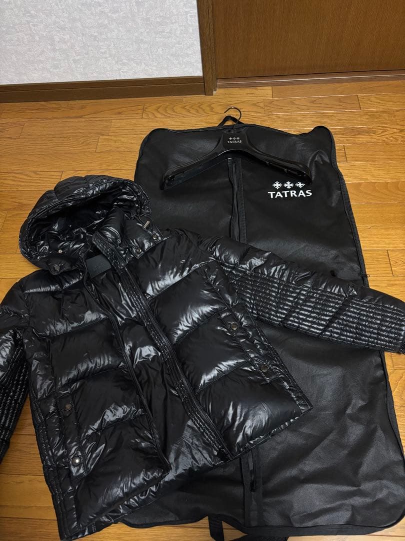 TATRAS ベルボ ダウンジャケット