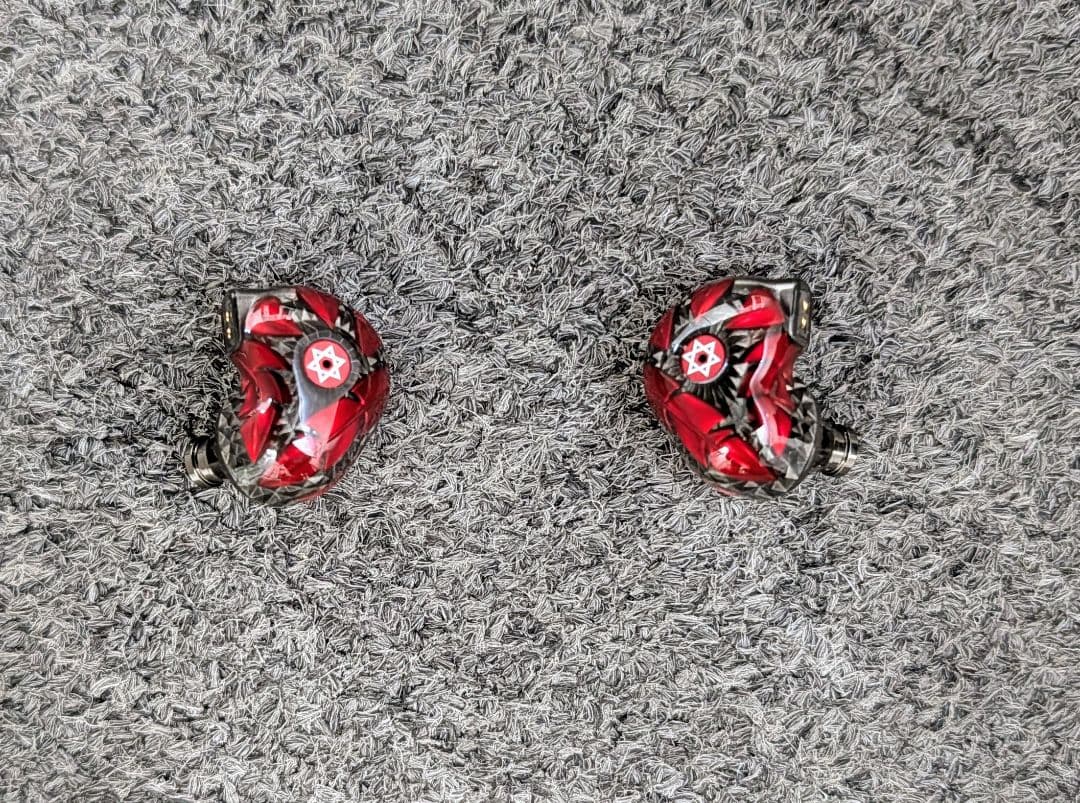 ARTPICAL Lucifer リケーブル可能イヤフォン