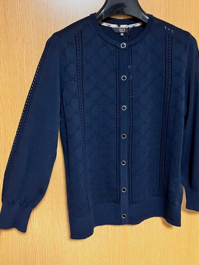 新品　ダックス　カーディガン　ニット　モノグラム柄　透かし編み　ロゴ