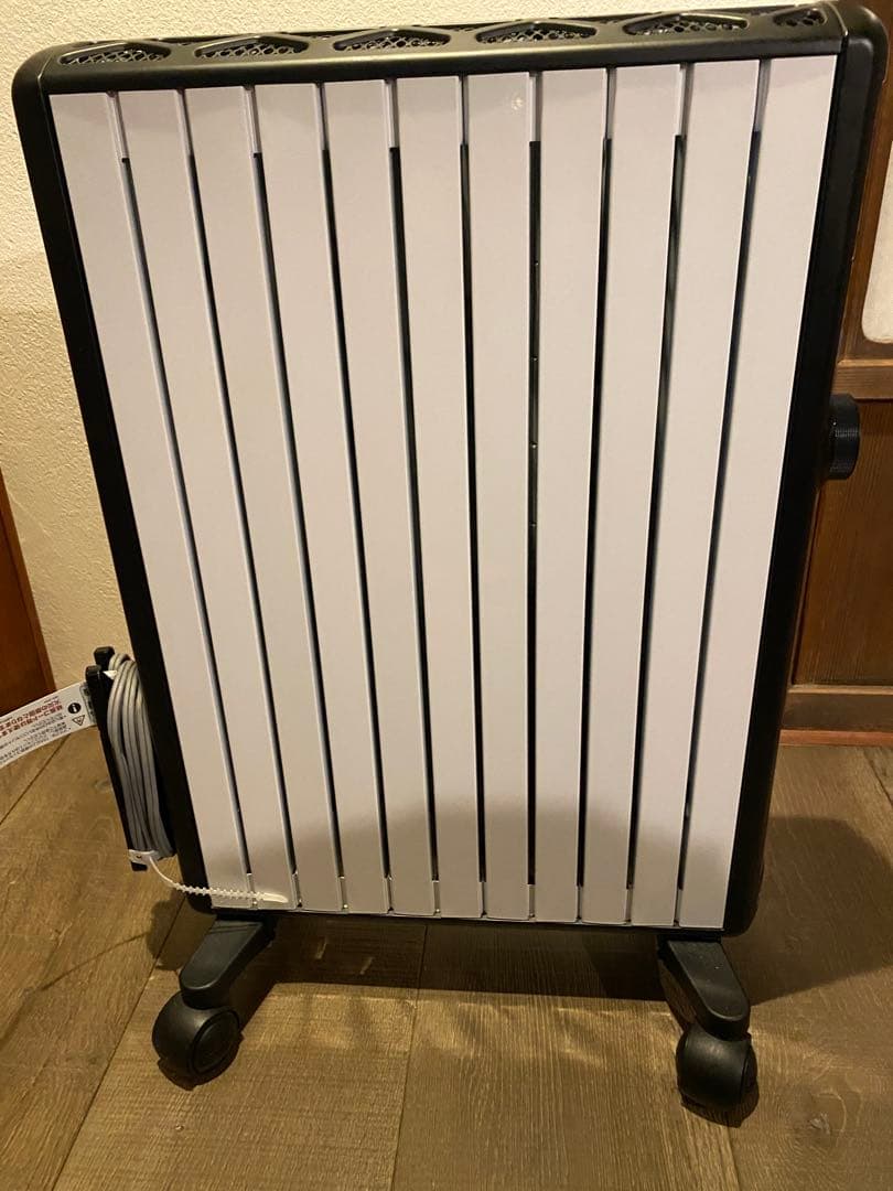 デロンギ　オイルヒーター　MDHS15-BK✨