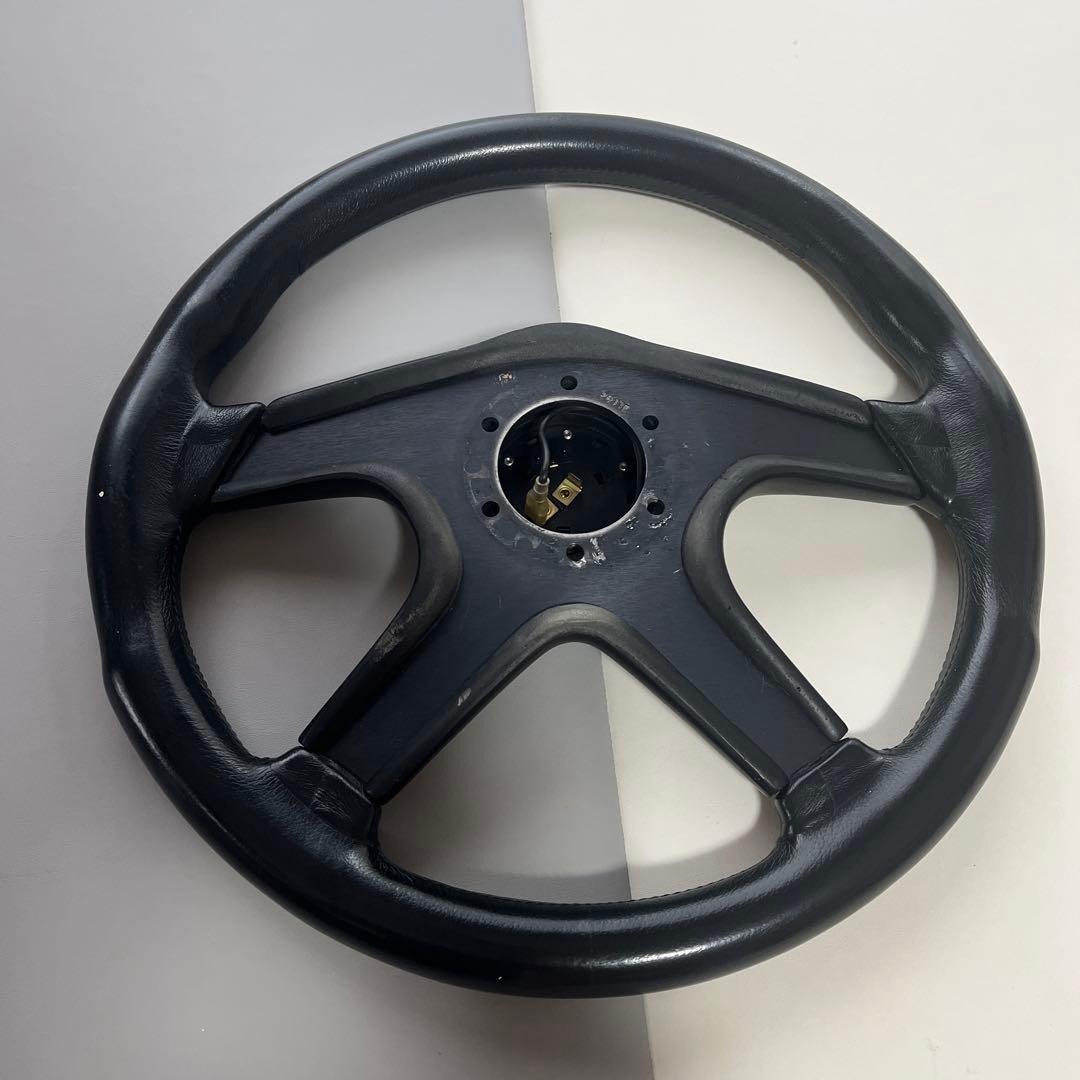 momo 3スポーク ステアリング ブラック