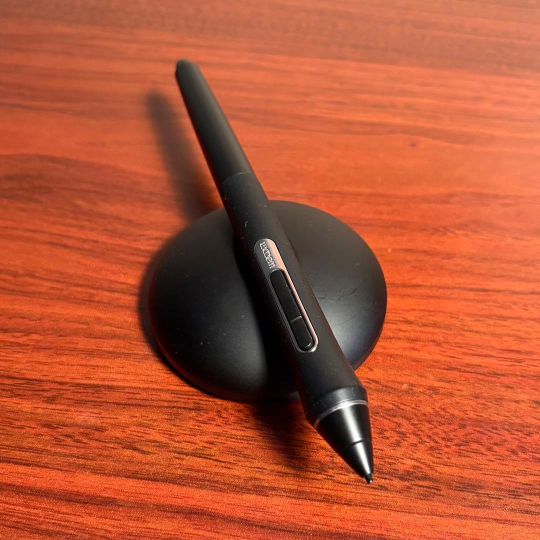 wacom intuos pro Lサイズ　PTH-860