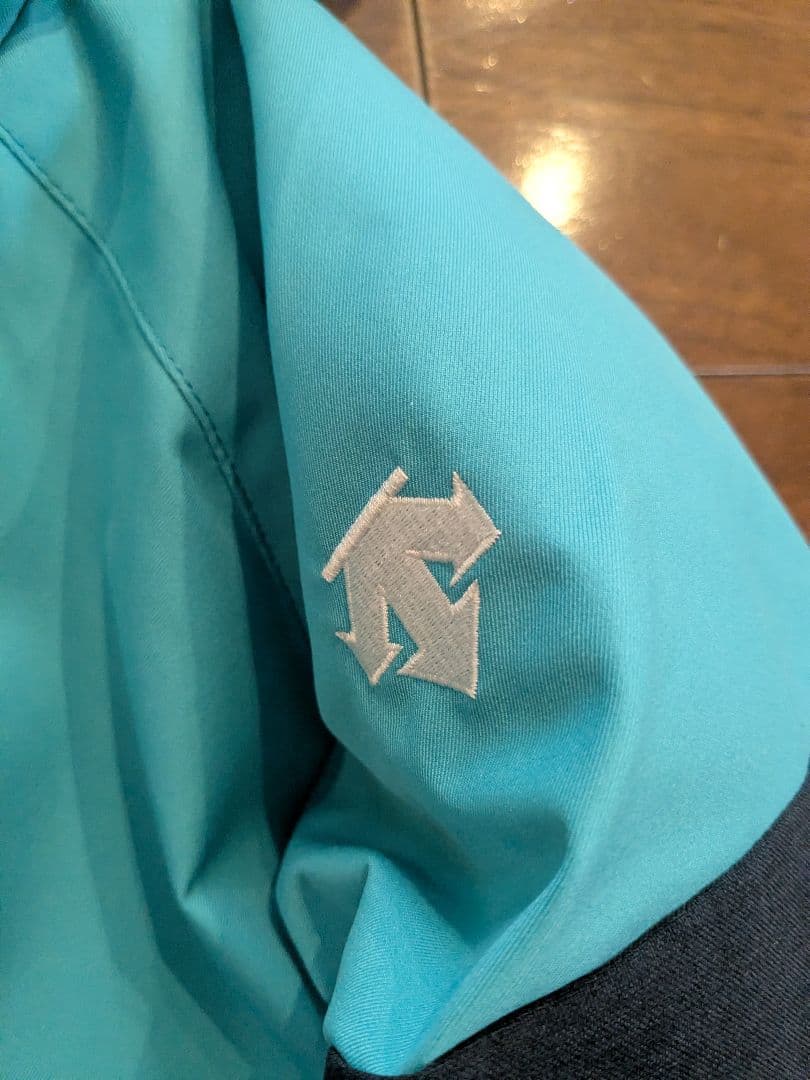 デサント スキ－ウェア子供 130cm(115-135cm調整可)