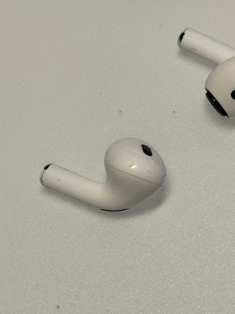 AirPods Pro 第2世代 lightning 本体と充電ケースと箱のみ