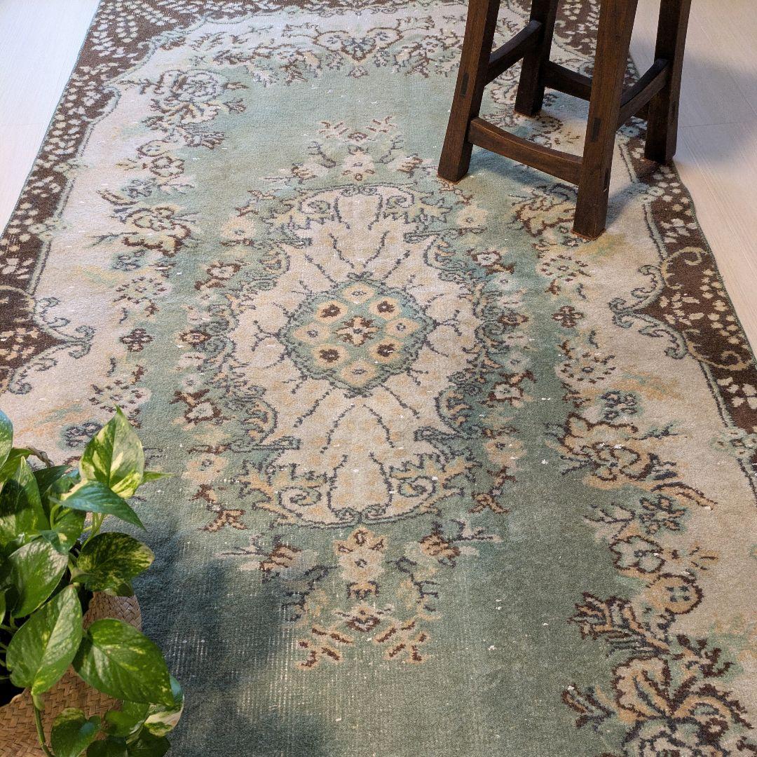 116×219 メダリオングリーン　トルコヴィンテージラグ